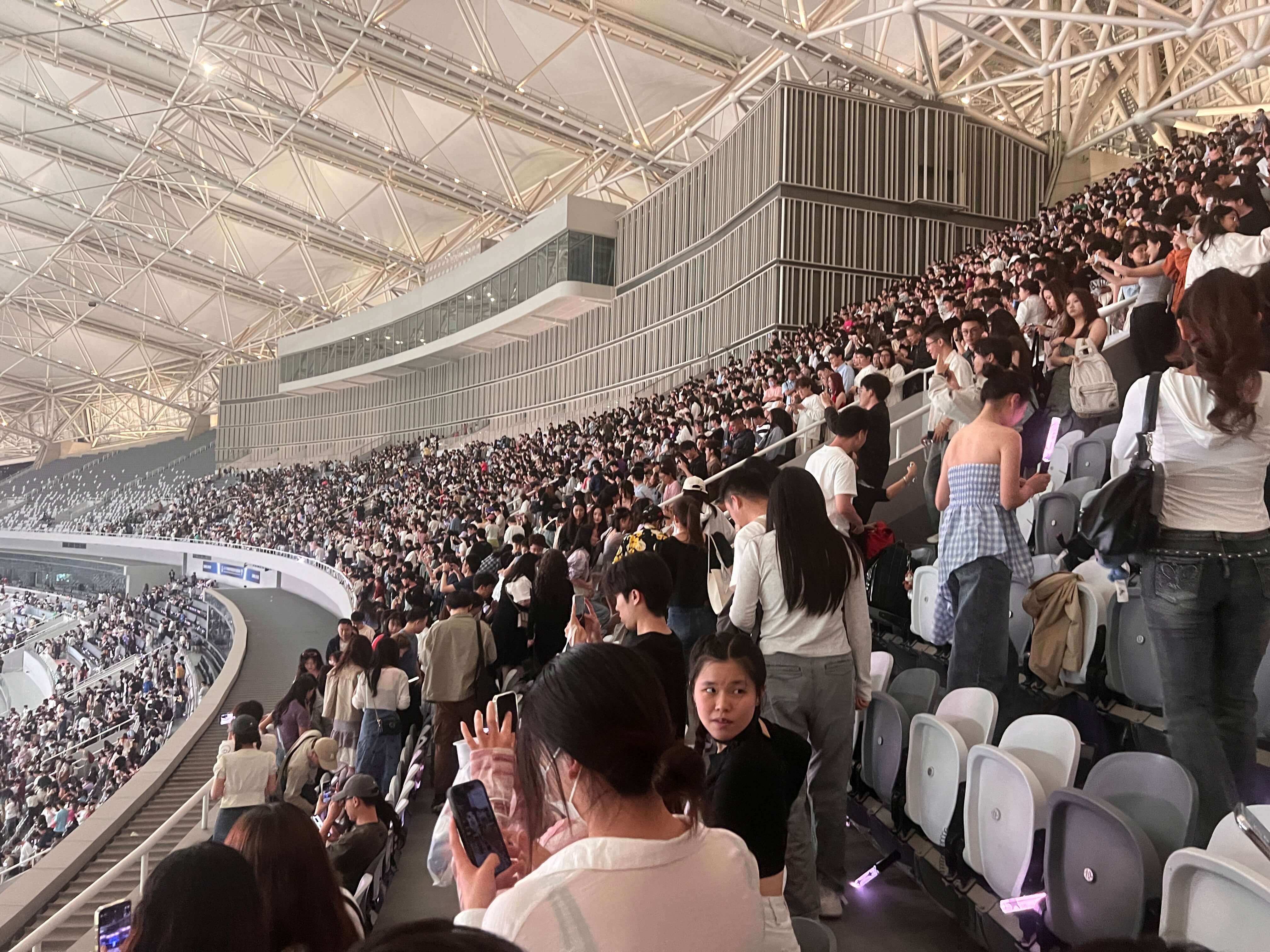 10_audience.JPG